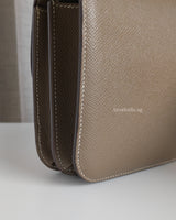 Hermes Constance 18 | Etoupe Epsom Gold Hardware-details