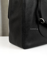 Chanel Maxi Flap 38cm | Black Caviar Silver Hardware-details