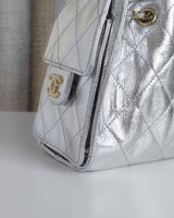 Chanel Chanel 25 Mini | Silver Shiny Calfskin Gold Hardware-details