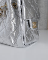 Chanel Chanel 25 Mini | Silver Shiny Calfskin Gold Hardware-details