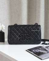 Chanel CC Filigree Flap Bag Medium | So Black Lambskin Black Hardware-front