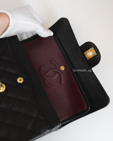 Chanel Classic Flap Small  | Black Caviar Gold Hardware-details