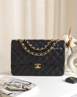 Chanel Classic Flap Jumbo | Black Caviar Gold Hardware-front