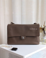 Chanel Maxi Flap 38cm | 26S Light Brown Caviar Silver Hardware-front