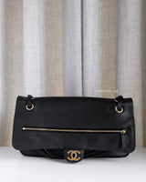 Chanel Maxi Flap 32cm | 26A Black Caviar Gold Hardware-details