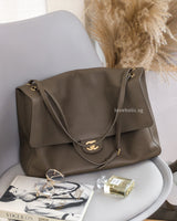 Chanel Maxi Flap 38cm | 26A Dark Khaki Caviar Gold Hardware-front