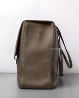 Maxi Flap 38cm | 26A Dark Khaki Caviar Gold Hardware