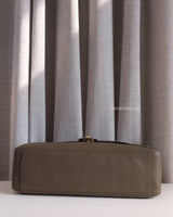 Chanel Maxi Flap 38cm | 26A Dark Khaki Caviar Gold Hardware-details