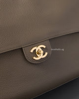 Maxi Flap 38cm | 26A Dark Khaki Caviar Gold Hardware