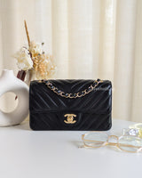 Chanel Classic Flap Chevron Mini Rectangle | Black Lambskin Light Gold Hardware-front