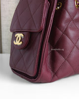 Chanel Chanel 25 Mini  | 26A Burgundy Caviar Gold Hardware-details