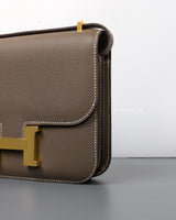 Hermes Constance Mini 18 | Etoupe Epsom Gold Hardware-details