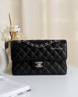 Chanel Classic Flap Small | Black Caviar Silver Hardware-front