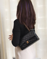 Chanel Classic Flap Medium | Black Lambskin Rose Gold Hardware-model