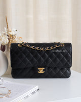 Chanel Classic Flap Medium | Black Caviar Gold Hardware-front