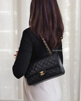 Chanel Classic Flap Medium | Black Caviar Gold Hardware-model