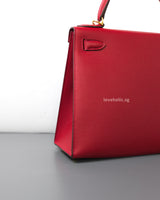 Hermes Kelly Sellier 28 | Rouge Casaque Epsom Gold Hardware-details