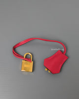 Hermes Kelly Sellier 28 | Rouge Casaque Epsom Gold Hardware-details