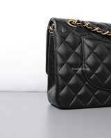 Chanel Classic Flap Medium | Black Lambskin Gold Hardware-details