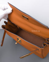 Hermes Kelly Retourne 28 | Gold Togo Gold Hardware-details