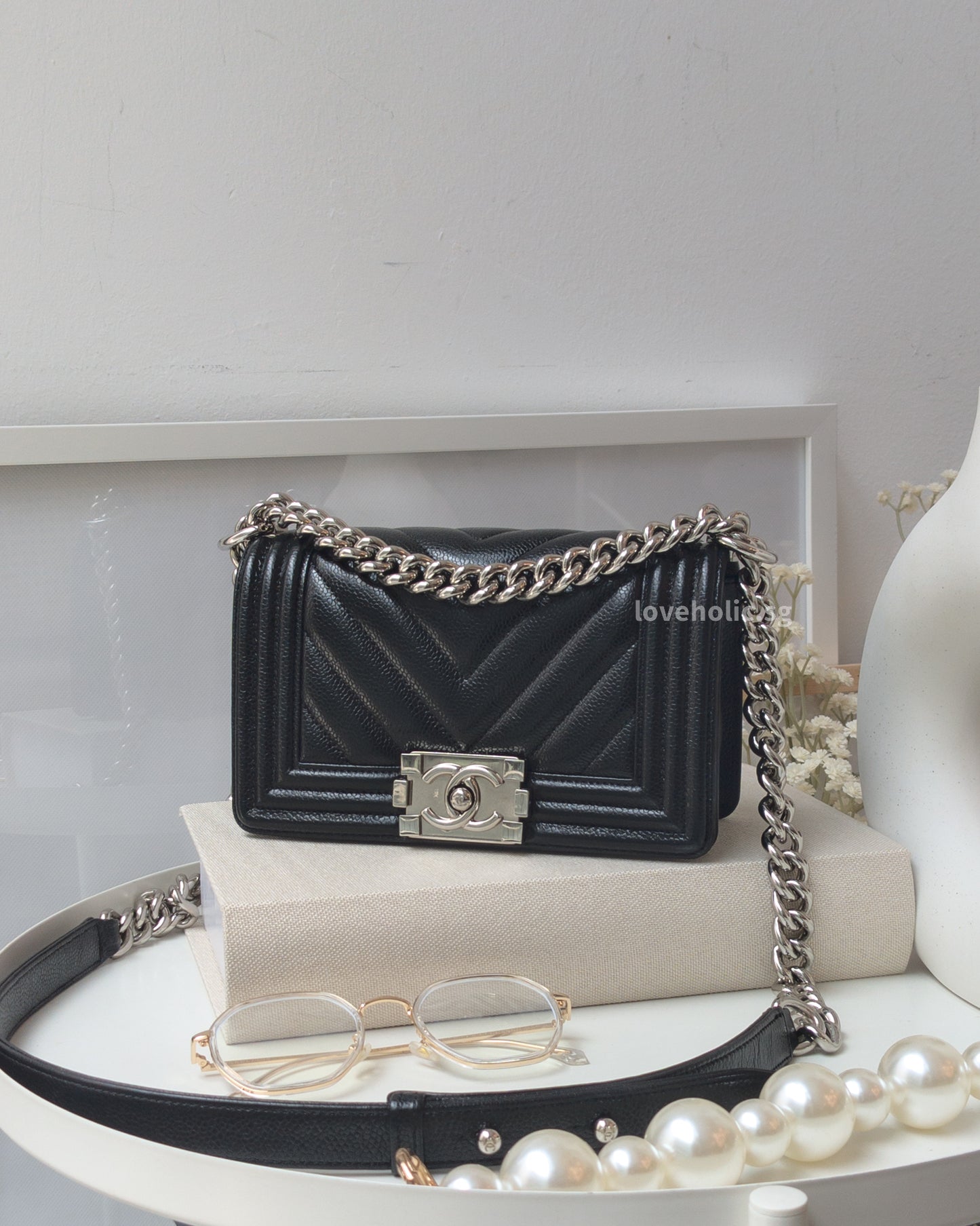 Chanel Boy Chevron Small | Black Caviar Silver Hardware-main