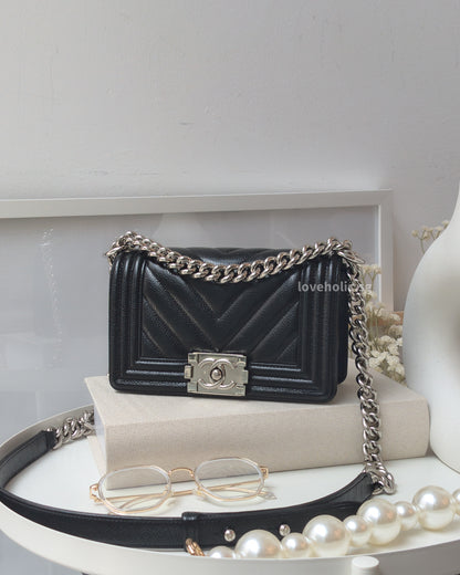 Chanel Boy Chevron Small | Black Caviar Silver Hardware-main