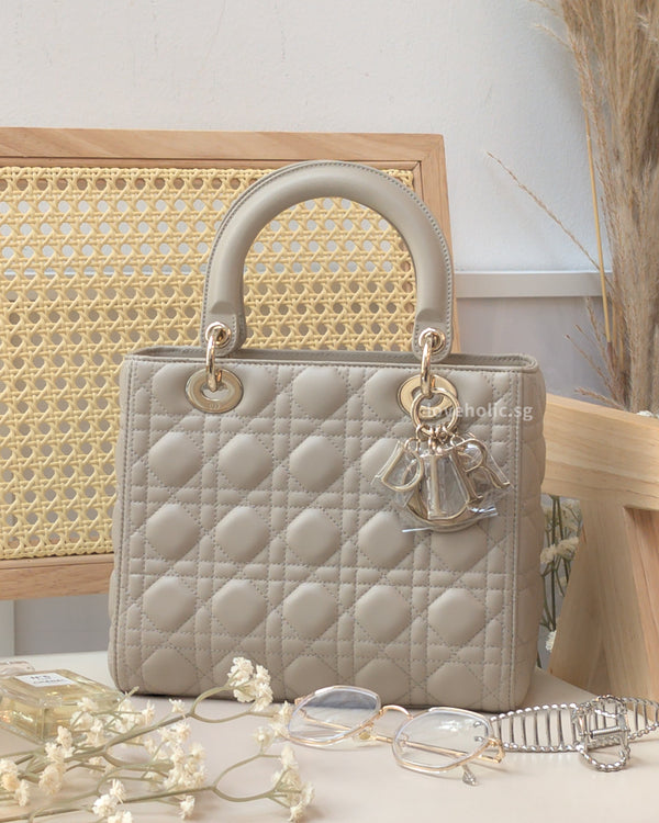 Dior Lady Dior Medium  | Beige Lambskin Light Gold Hardware-main
