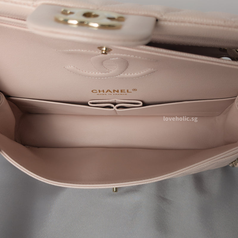 Classic Flap Medium | 21C Rose Claire Caviar Light Gold Hardware