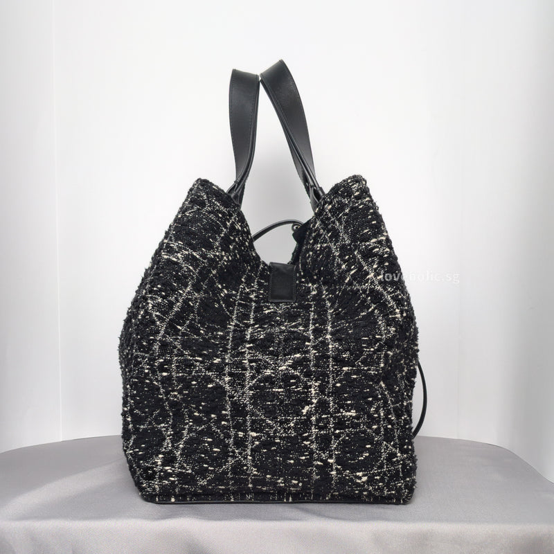Large Toujours | Black Tweed with White Cannage Motif Light Gold Hardware