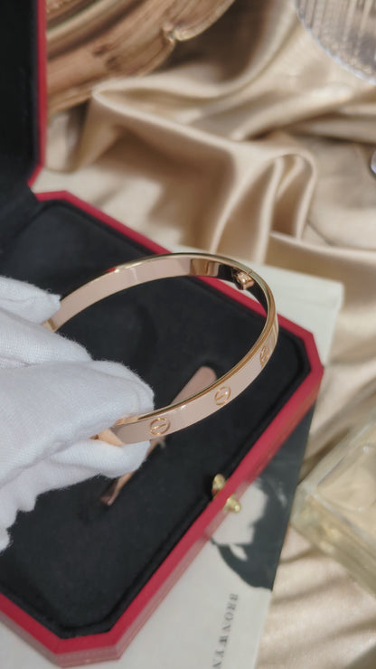 Love Bracelet Classic Size 16 | 18K Rose Gold