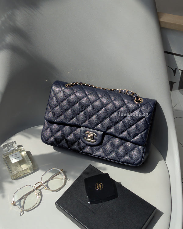 chanel purse classic