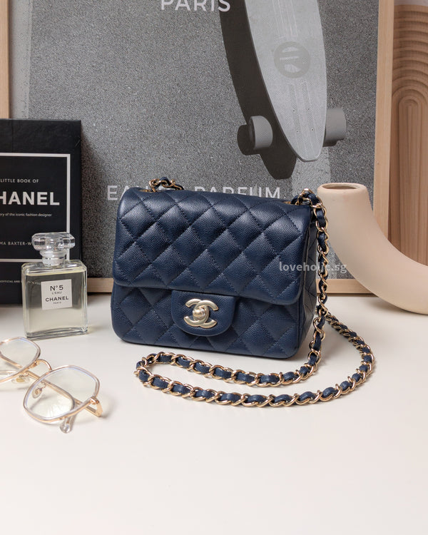 Chanel classic flap hot sale mini bag