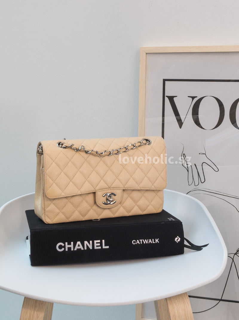 Timeless Chanel Classic Double Flap Medium Beige Caviar Silver Leather  ref803487  Joli Closet