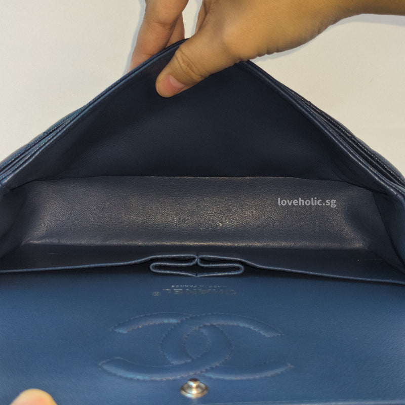 Chanel Classic Flap Medium | 17B Midnight Blue  Caviar Silver Hardware