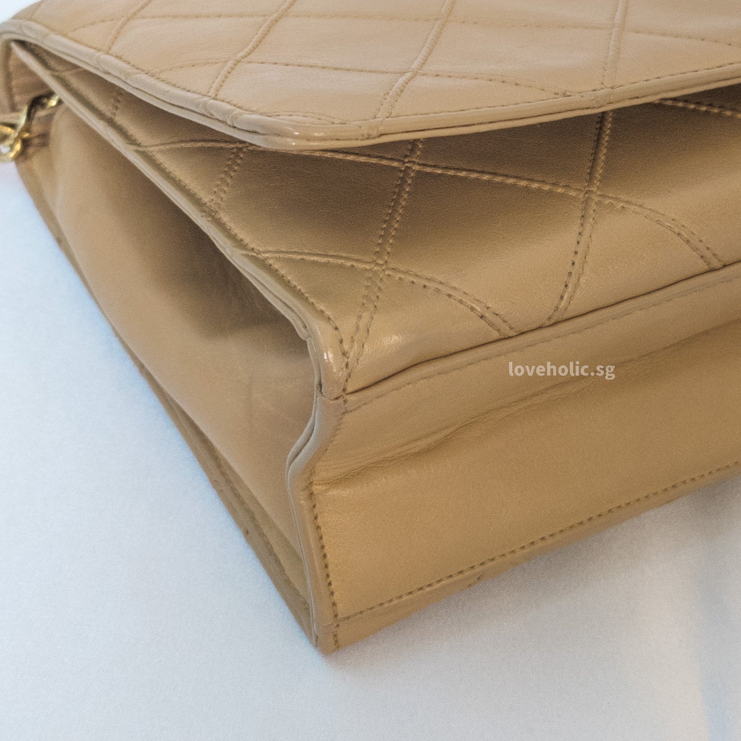 Vintage Flap Bag Beige Lambskin Gold Hardware
