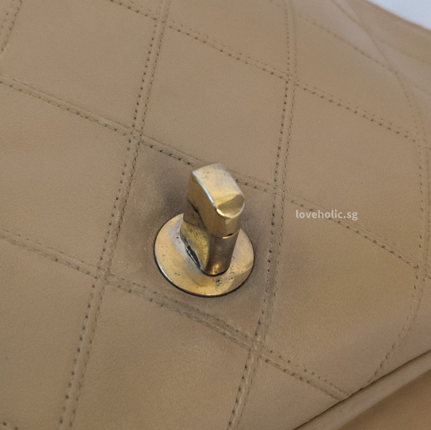 Vintage Flap Bag Beige Lambskin Gold Hardware