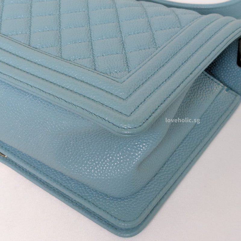 Chanel Boy Old Medium | 19C Tiffany Blue Caviar Gold Hardware